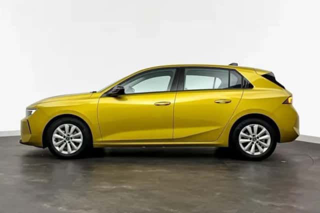 Opel Astra (2023) thumbnail 2