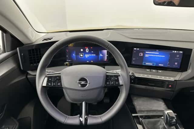 Opel Astra (2023) thumbnail 13