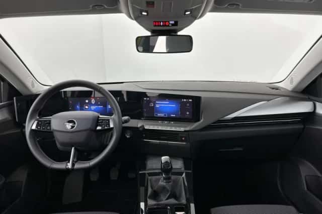 Opel Astra (2023) thumbnail 15