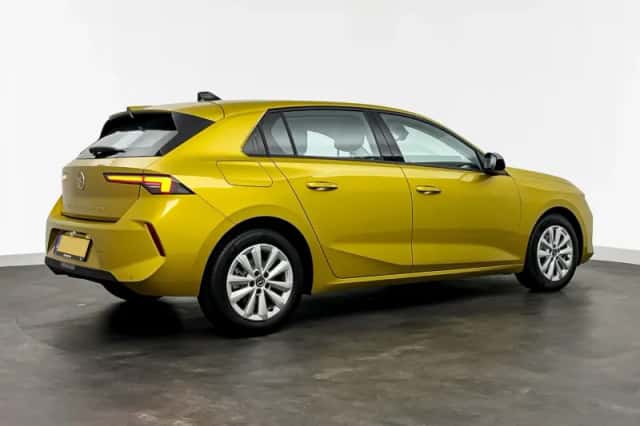 Opel Astra (2023) thumbnail 5
