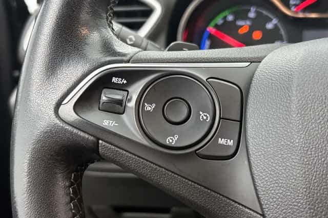 Opel Grandland X (2021) thumbnail 6