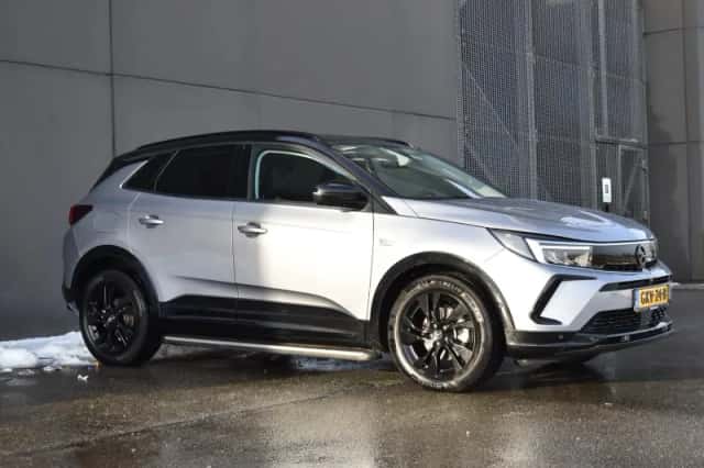 Opel Grandland (2024) thumbnail 3