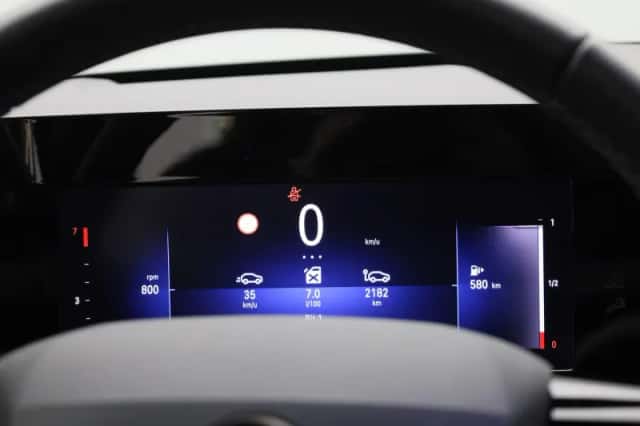 Opel Astra (2023) thumbnail 8