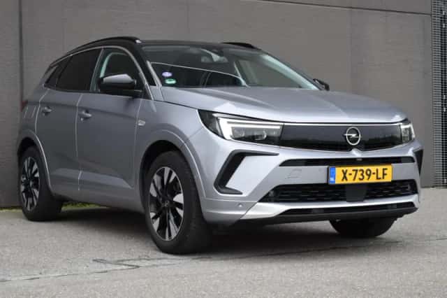 Opel Grandland (2022) thumbnail 3