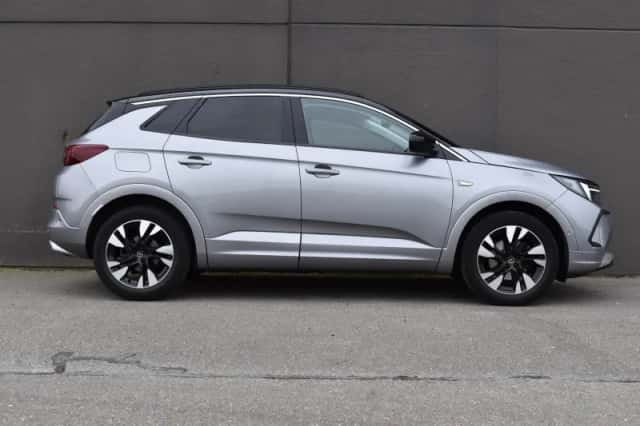 Opel Grandland (2022) thumbnail 4