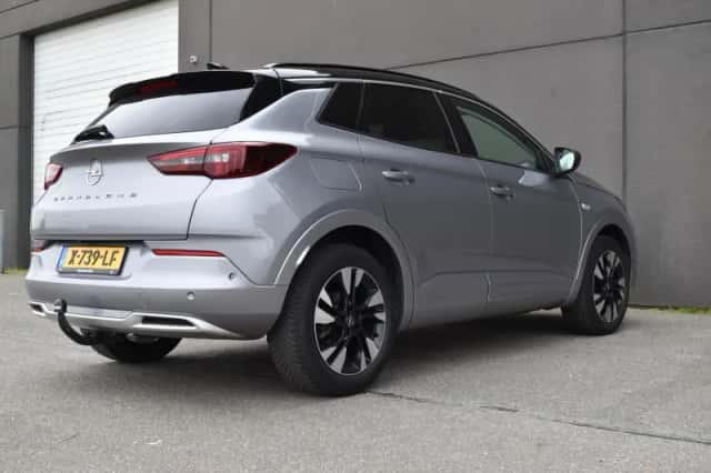 Opel Grandland (2022) thumbnail 5