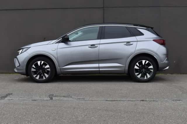 Opel Grandland (2022) thumbnail 8