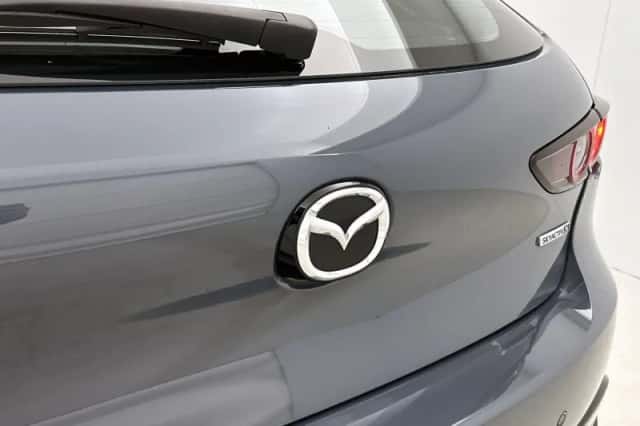 Mazda 3 (2020) thumbnail 9