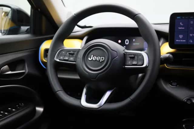 Jeep Avenger (2023) thumbnail 10