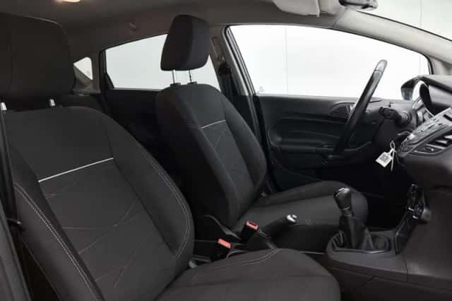 Ford Fiesta (2017) thumbnail 31