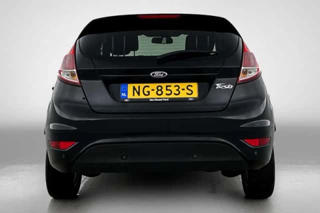 Ford Fiesta (2017) thumbnail 3