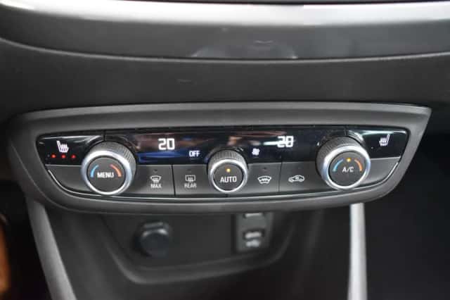 Opel Crossland (2023) thumbnail 18