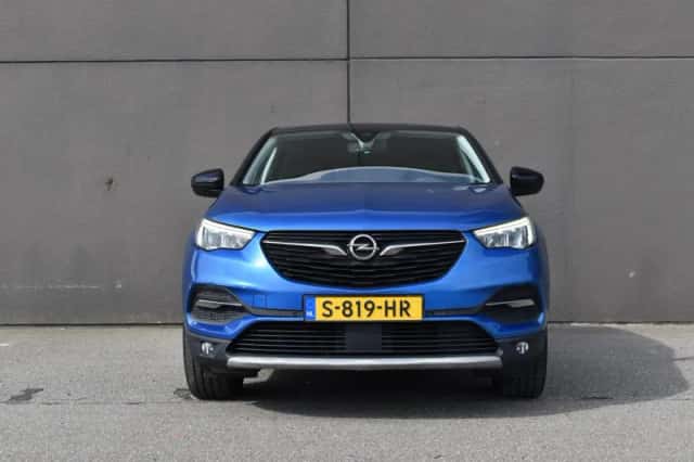 Opel Grandland X (2021) thumbnail 2
