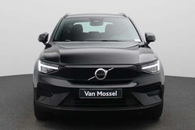 Volvo XC40 (2022) thumbnail 3