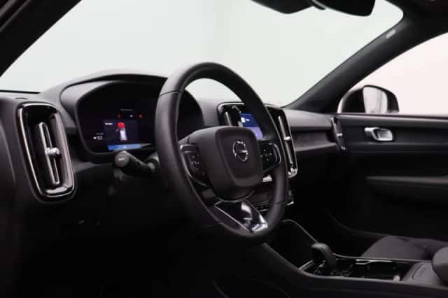 Volvo XC40 (2022) thumbnail 22