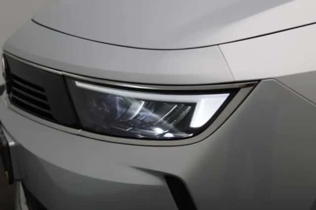 Opel Astra (2023) thumbnail 12