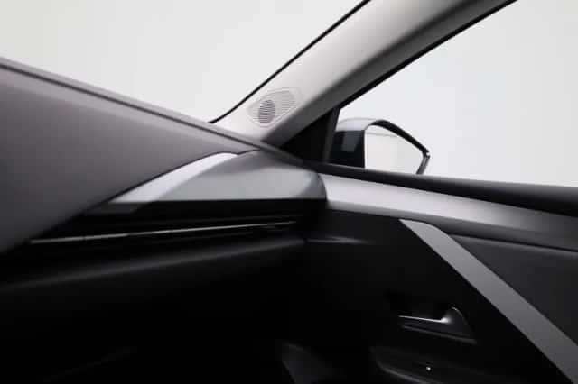 Opel Astra (2023) thumbnail 23