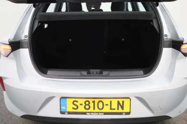 Opel Astra (2023) thumbnail 10