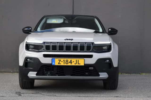 Jeep Avenger (2024) thumbnail 2
