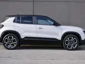 Jeep Avenger (2024) thumbnail 4