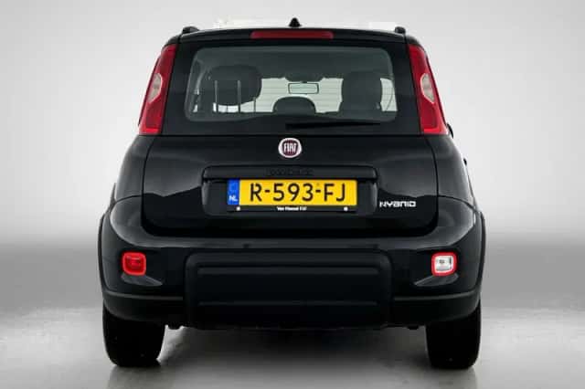 Fiat Panda (2022) thumbnail 3