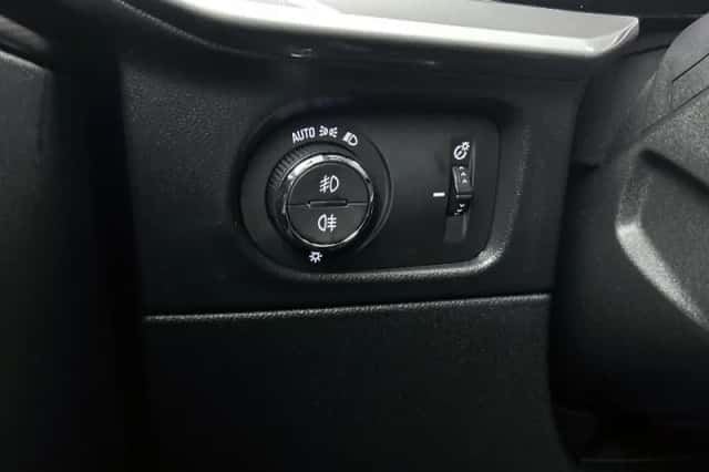 Opel Mokka (2024) thumbnail 24