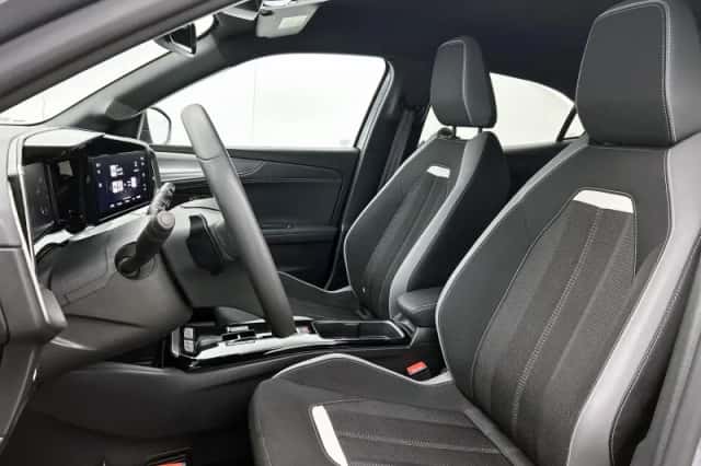 Opel Mokka (2024) thumbnail 32