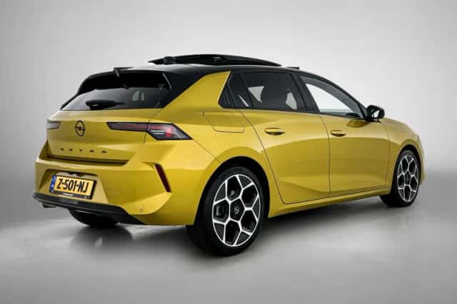Opel Astra (2024) thumbnail 4