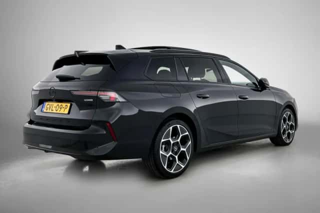 Opel Astra (2024) thumbnail 4
