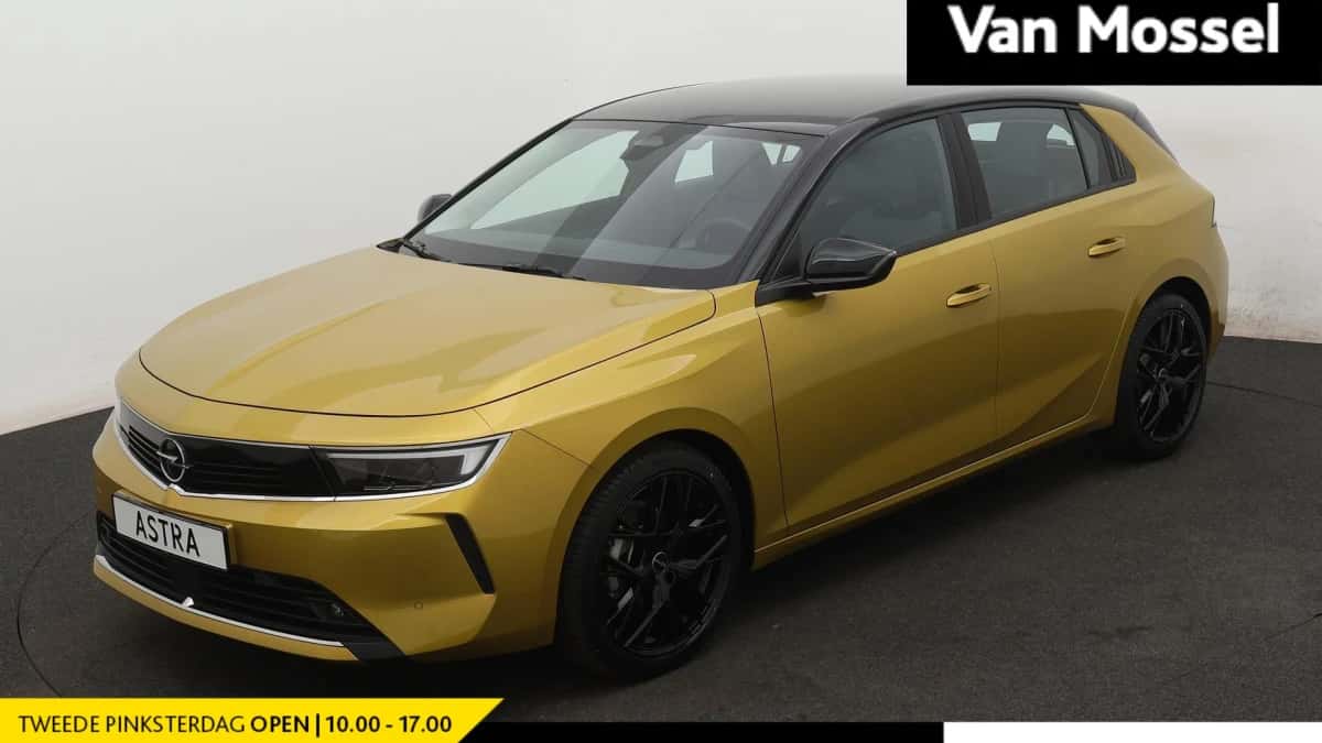 Opel Astra (2023) — foto 1