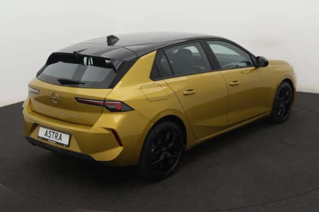 Opel Astra (2023) thumbnail 7