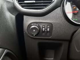 Opel Crossland (2022) thumbnail 16