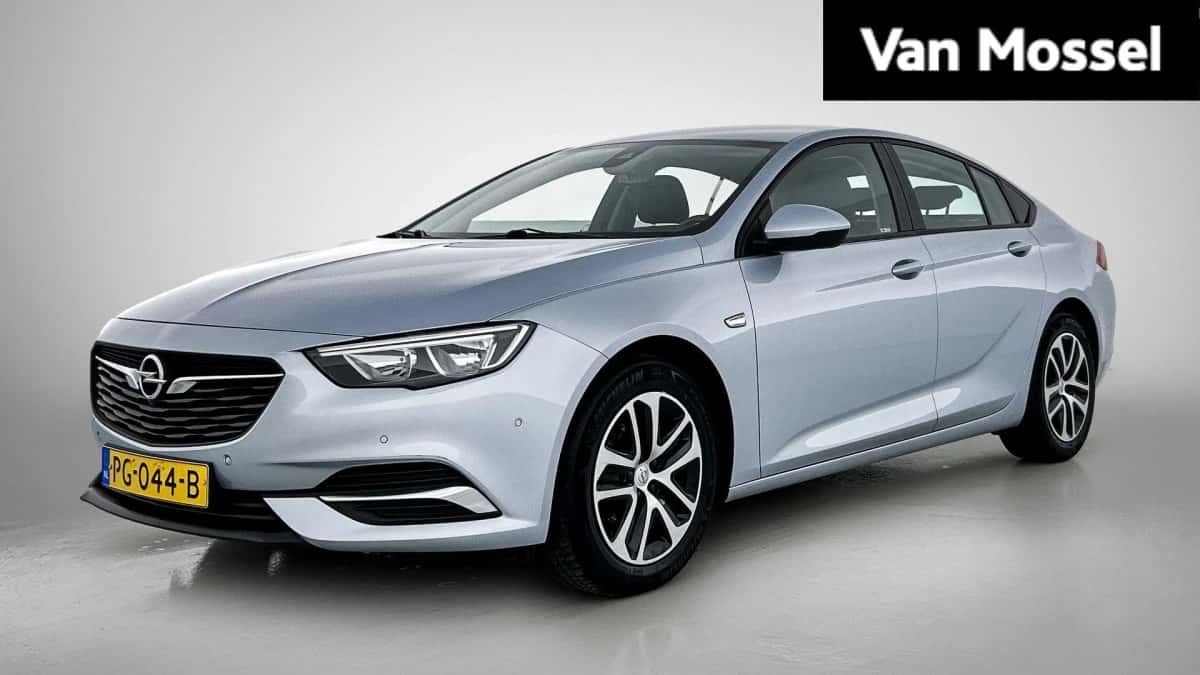 Opel Insignia (2017) — foto 1