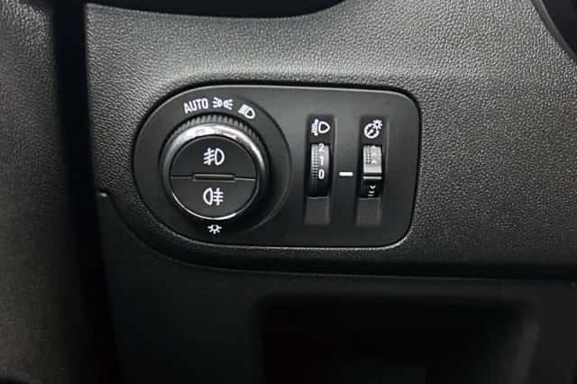 Opel Crossland (2024) thumbnail 24