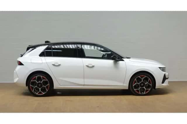 Opel Astra (2023) thumbnail 4