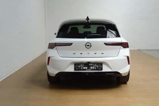 Opel Astra (2023) thumbnail 8