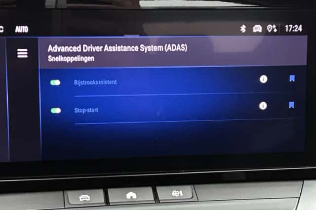 Opel Astra (2023) thumbnail 11