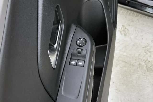 Opel Corsa (2022) thumbnail 25