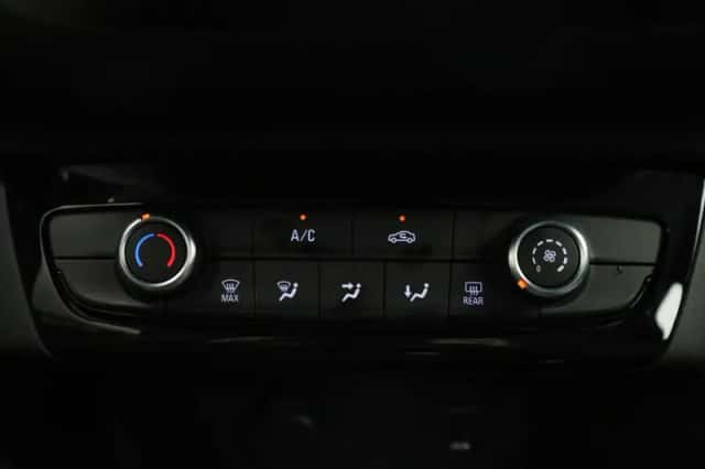 Opel Corsa (2023) thumbnail 17