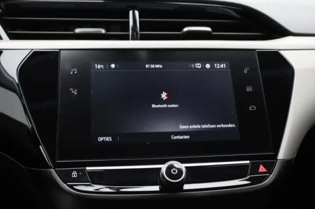 Opel Corsa (2023) thumbnail 24