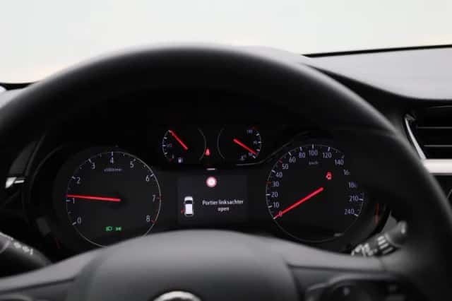 Opel Corsa (2023) thumbnail 8