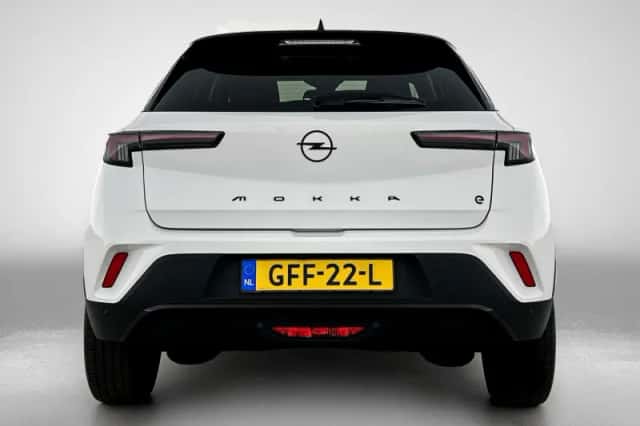 Opel Mokka-e (2024) thumbnail 3