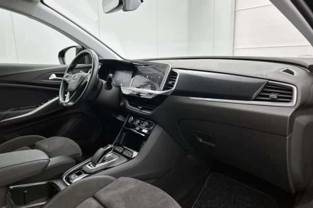 Opel Grandland (2023) thumbnail 18