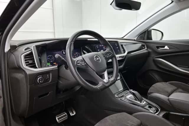 Opel Grandland (2023) thumbnail 19