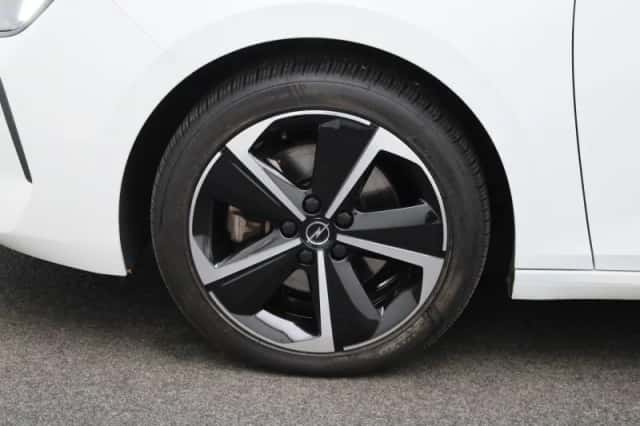 Opel Astra (2023) thumbnail 11