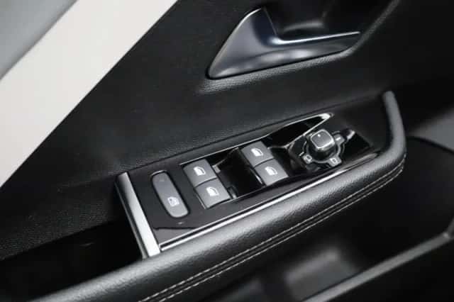 Opel Astra (2023) thumbnail 22