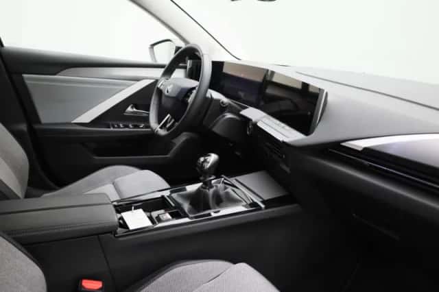 Opel Astra (2023) thumbnail 29