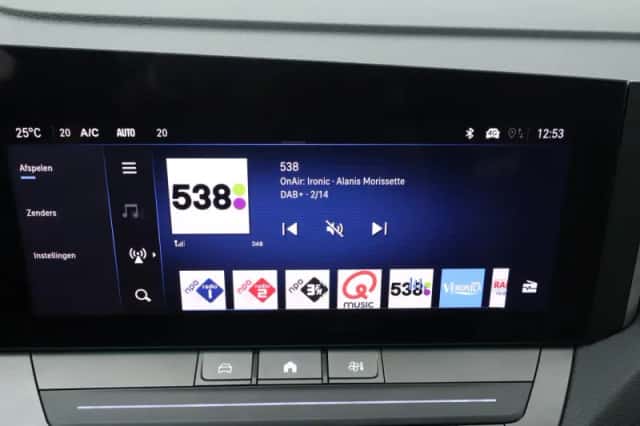 Opel Astra (2023) thumbnail 12
