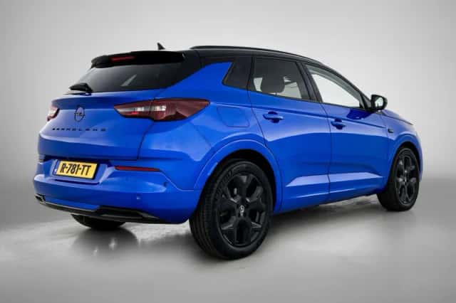 Opel Grandland (2022) thumbnail 4
