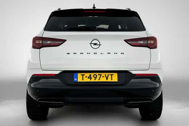 Opel Grandland (2022) thumbnail 3